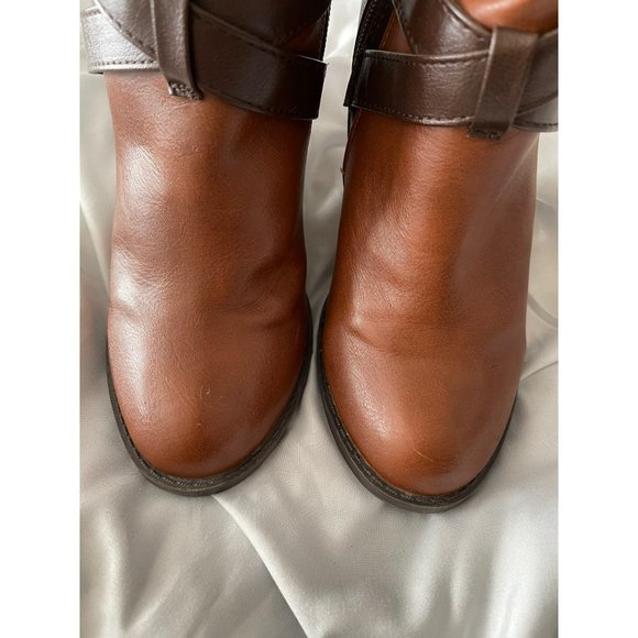 Report Patch 2-Tone Brown Strap Criss Cross Buckle Design Ankle Boots - 6 - Picture 6 of 9